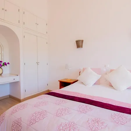 Montenegro - Superbly Located Family Villa