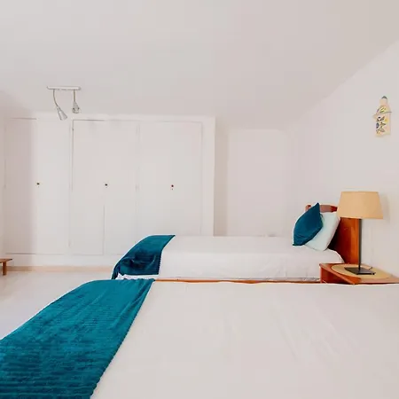 Montenegro - Superbly Located Family * Carvoeiro (Lagoa)