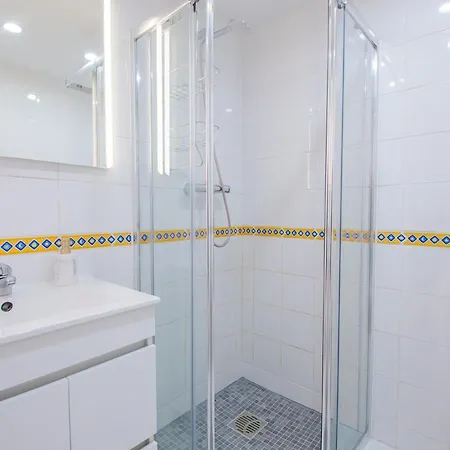 Villa Montenegro - Superbly Located Family