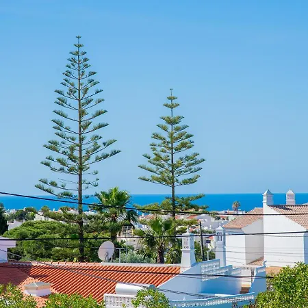 Villa Montenegro - Superbly Located Family *
