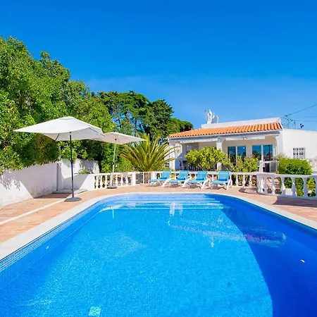 Villa Montenegro - Superbly Located Family *